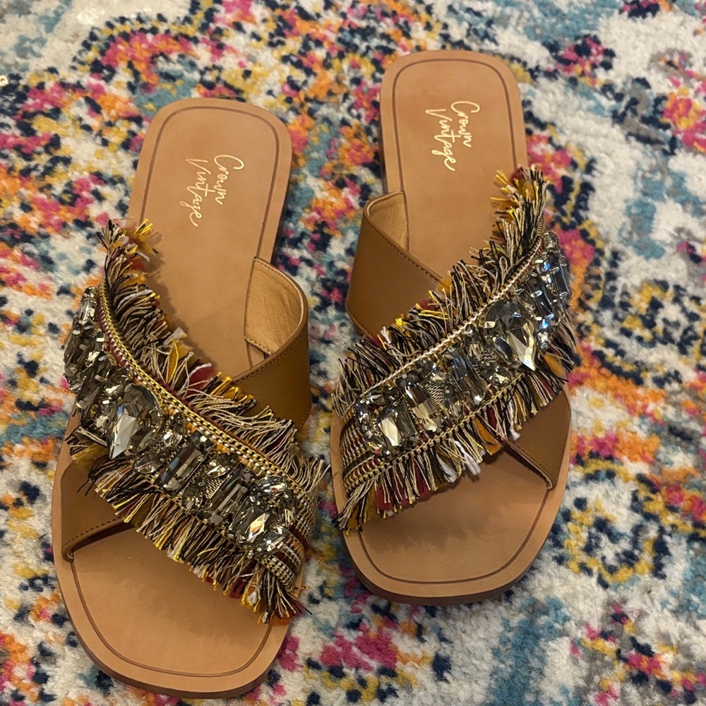 NWT Crown Vintage women shoes